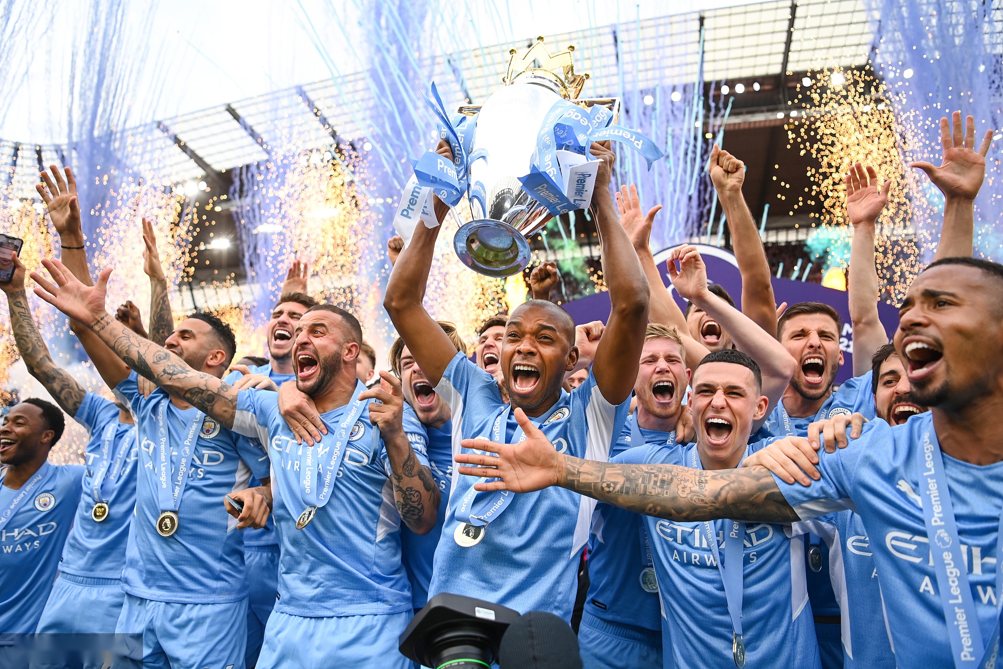 球迷期待 球迷期待